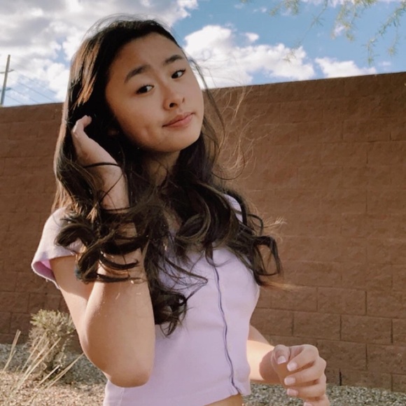 Meet your Posher, Mana - Picture 2 of 2